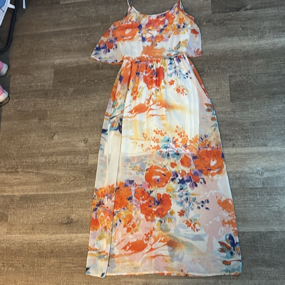 Dresses & Skirts - Liberty Love Colorful Floral Spaghetti Strap Dress preowned excellent